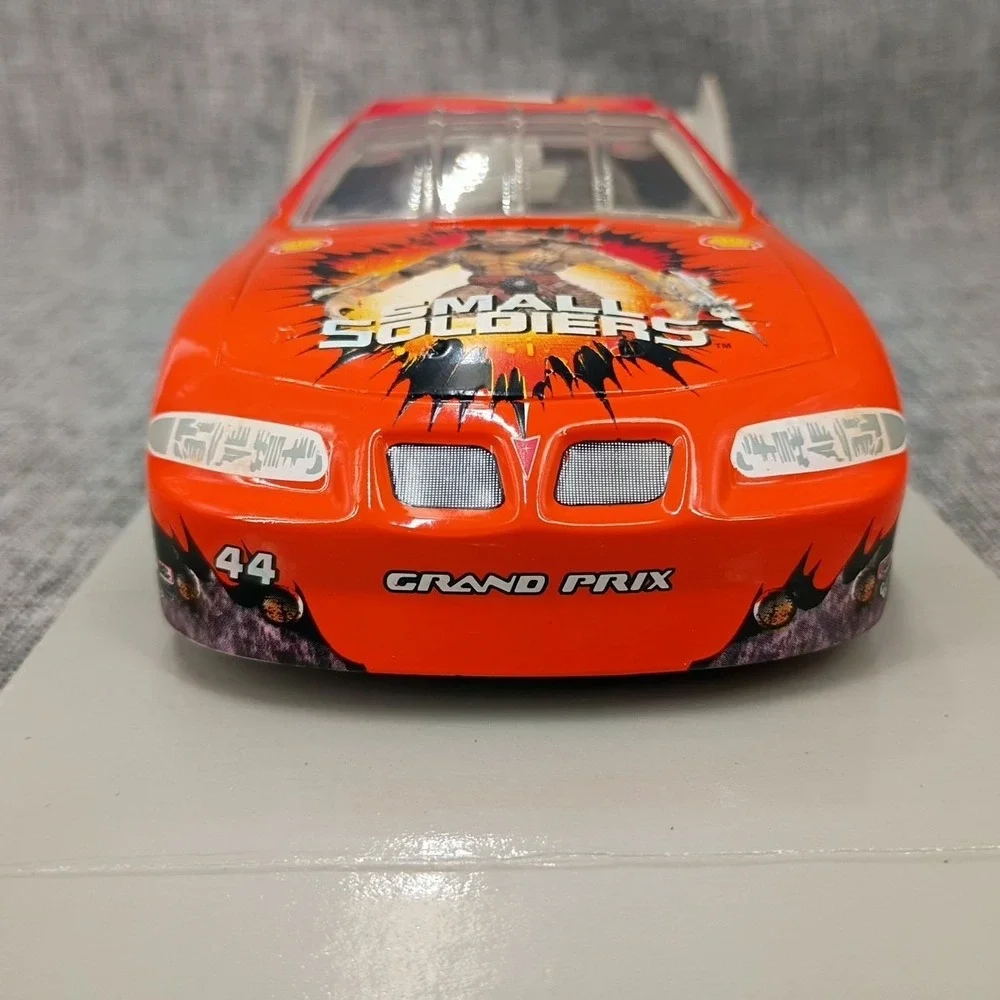 1:24 Winners Circle Diecast 1998 Tony Stewart #44 Small Soldiers Shell Nascar